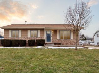 2849 Apache Trl, Wixom, MI 48393