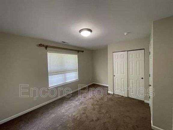 3rd image of 8494 Central Dr