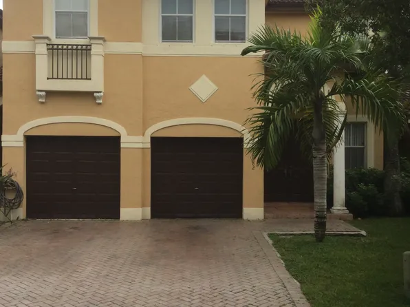 10982 NW 48th Ln, Doral, FL 33178