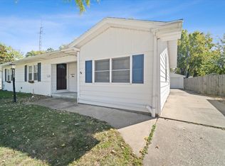 120 Conley Cir, Bloomington, IL 61701