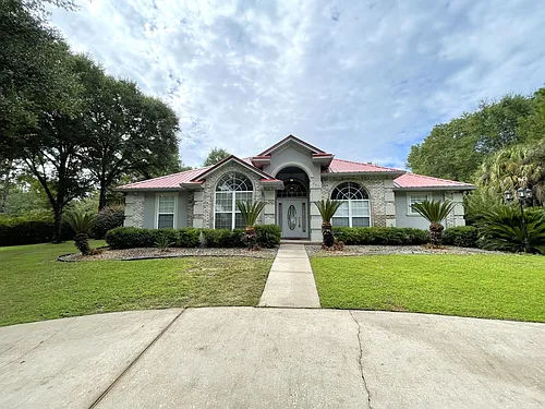 205 Wedgewood Ln Photo 1
