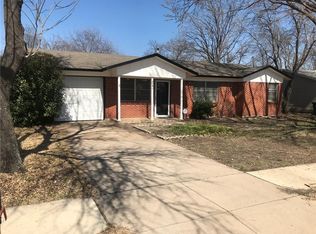 5741 Emerson Dr, Watauga, TX 76148