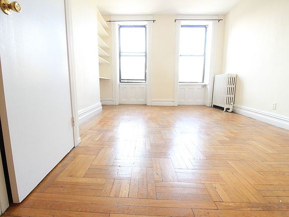 2nd image of 483 Columbus Ave #4AA