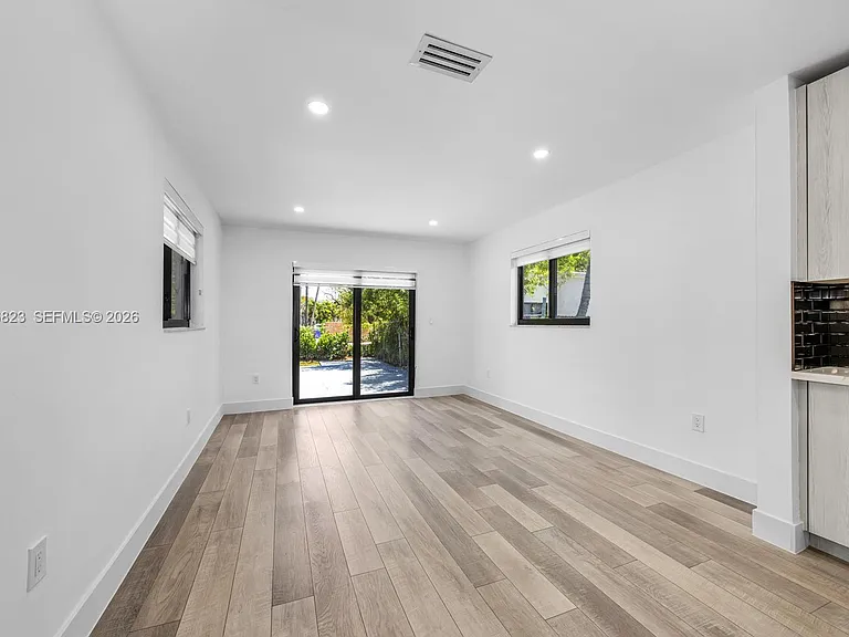 3052 SW 26th St #3052 — Photo 9