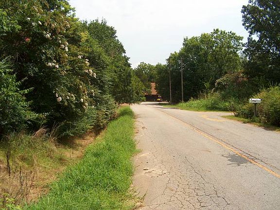 Looking North on Newberry
