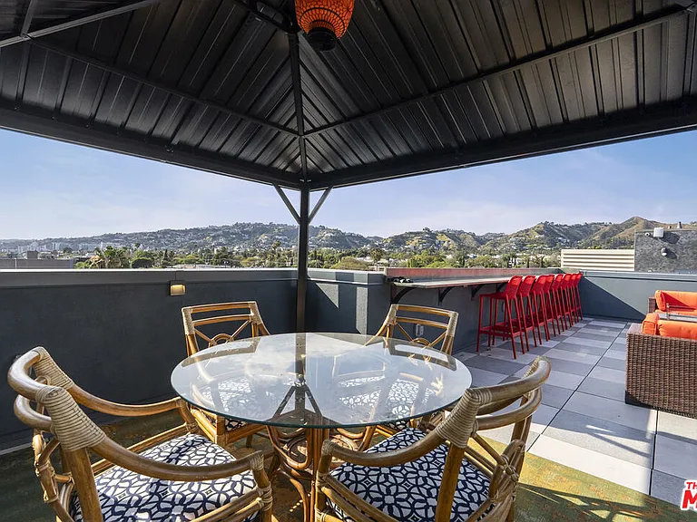 7428 Santa Monica Blvd #301 — Photo 28