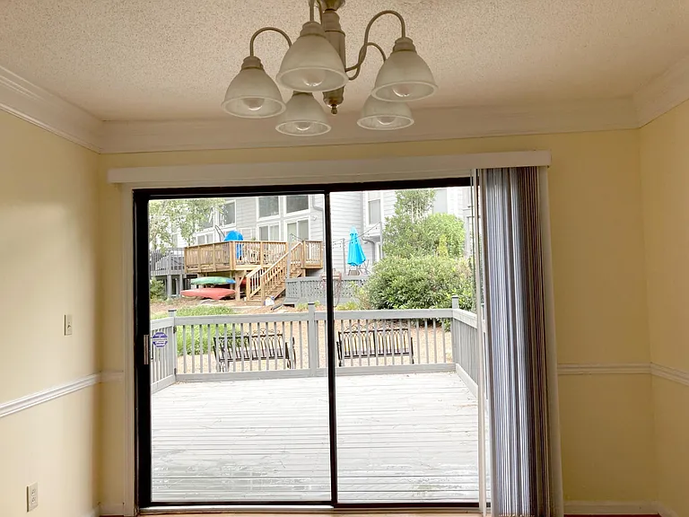 1034 Riverbend Club Dr SE — Photo 15