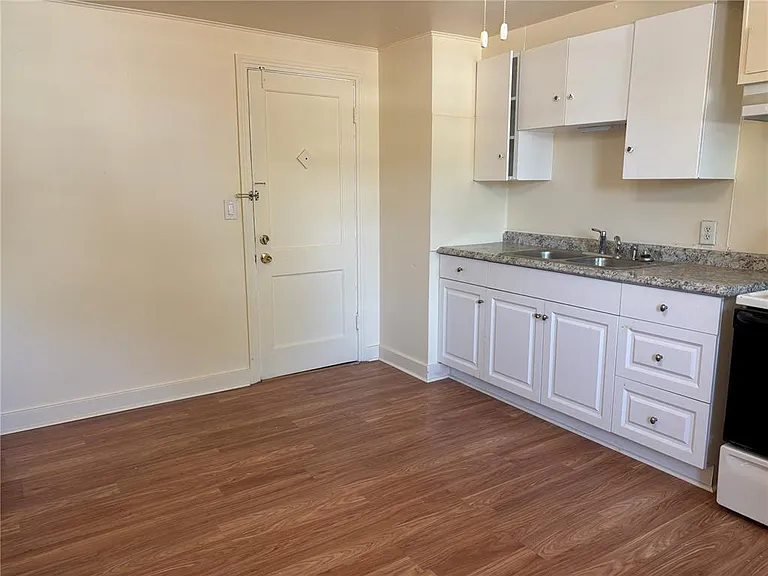507 Cleveland Ave SW #2 — Photo 8