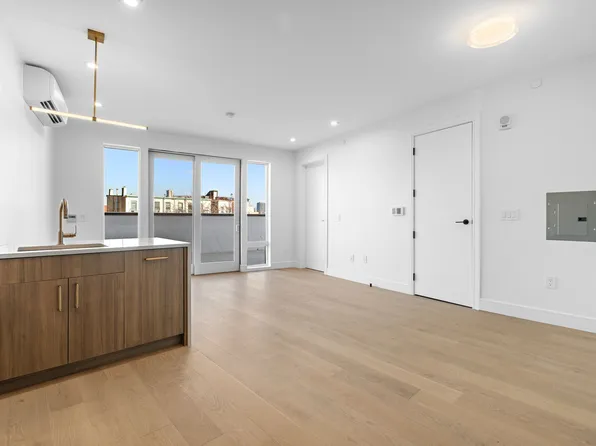 391 1st Street image 5 of 21