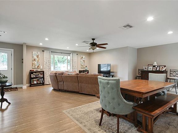 5th image of 7806 7th St