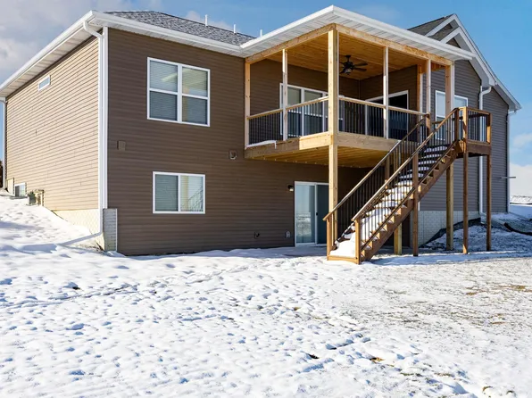 260 Howard Ave NW, Swisher, IA 52338
