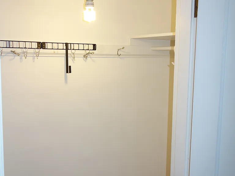 2312 Minor Ave E #A — Photo 9
