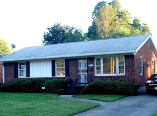 5918 Middlerose Cir, Louisville, KY 40272