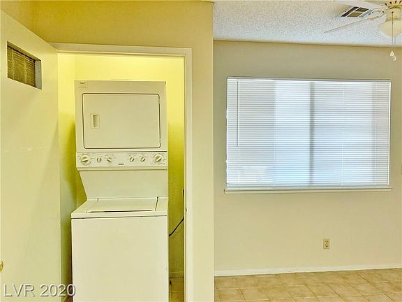 5th image of 881 Mantis Way Unit 3