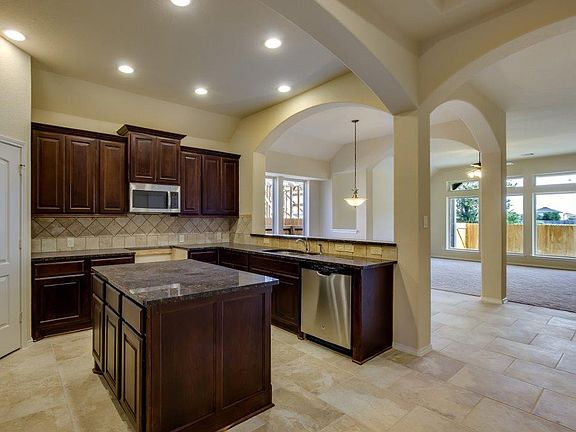 3rd image of 8509 Lajitas Bend