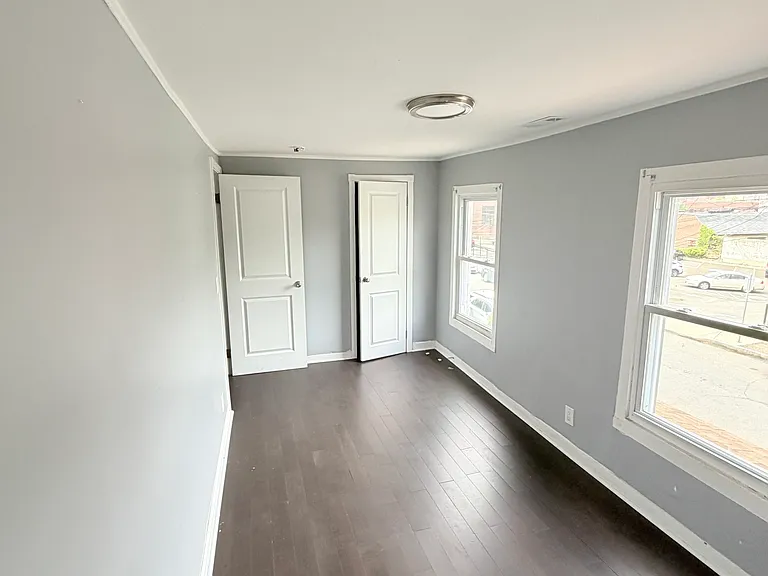 16 Daggett St #2 — Photo 6
