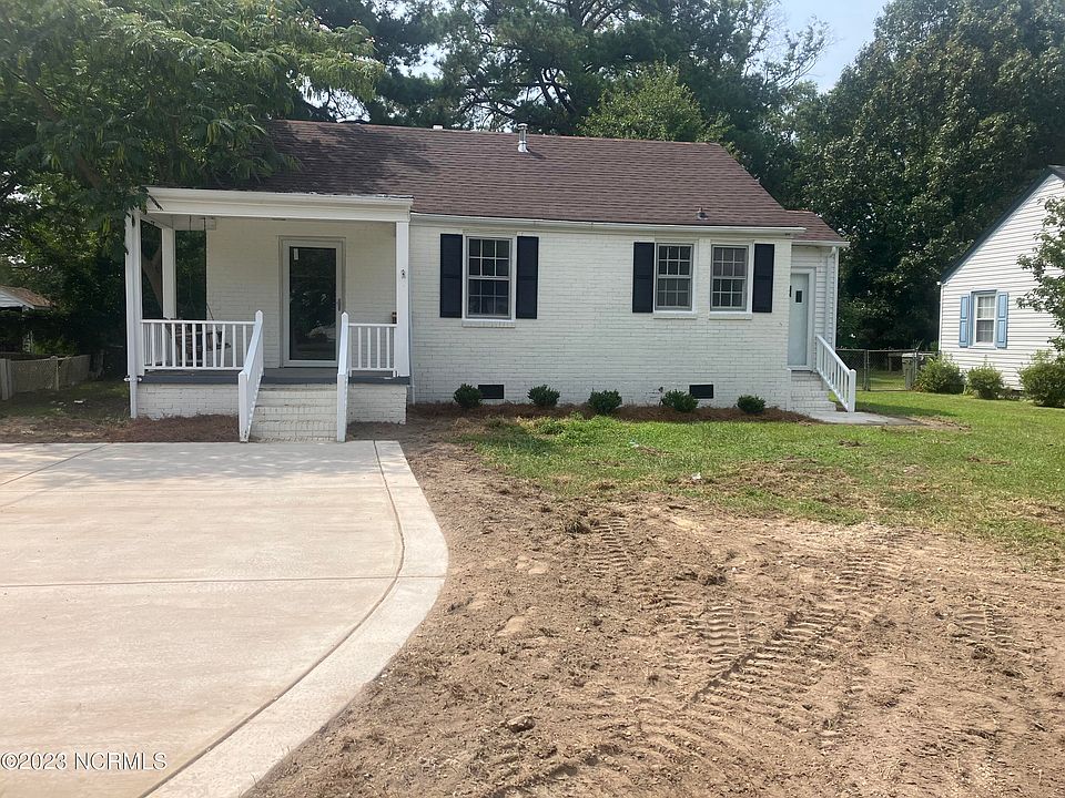 2nd image of 1111 Arrington Avenue SW