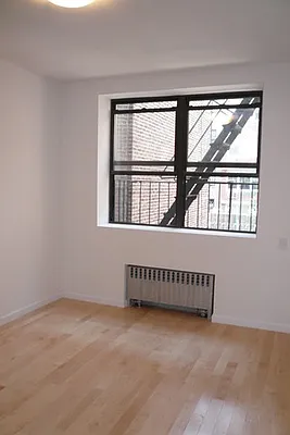 Rented by Green Line Realty | media 24