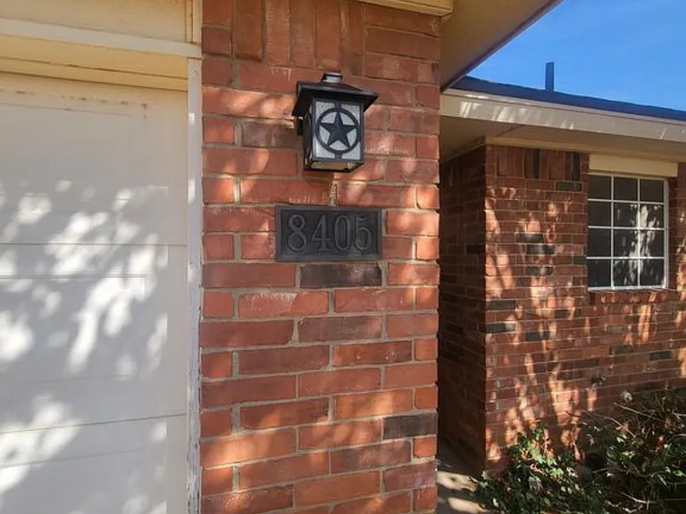 8405 Canton Ave — Photo 2