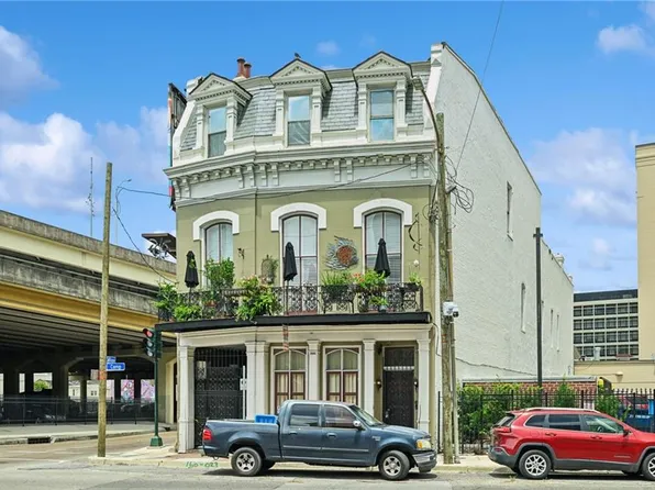 1061 Camp St APT D, New Orleans, LA 70130
