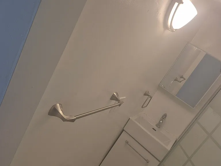 6504 Julian Ave #C1 — Photo 4