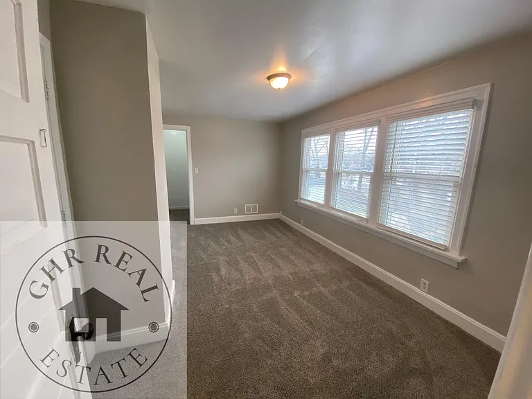 310 Brown Ave — Photo 23