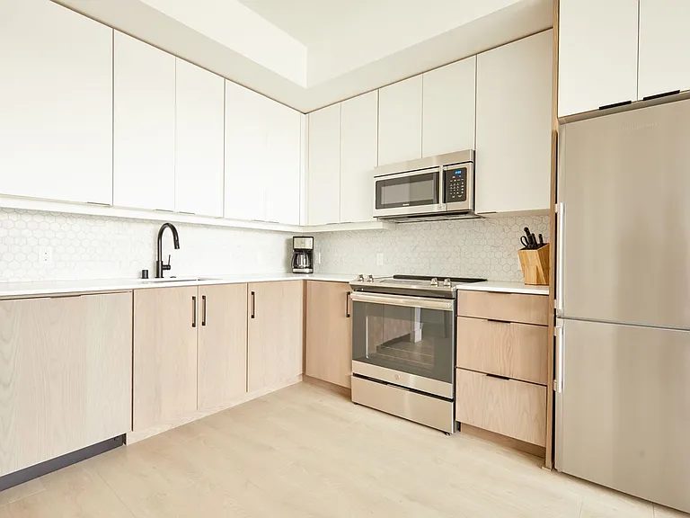 Solis Apartments — Photo 54