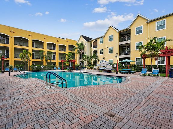 3rd image of 1910 E Palm Ave APT 8214