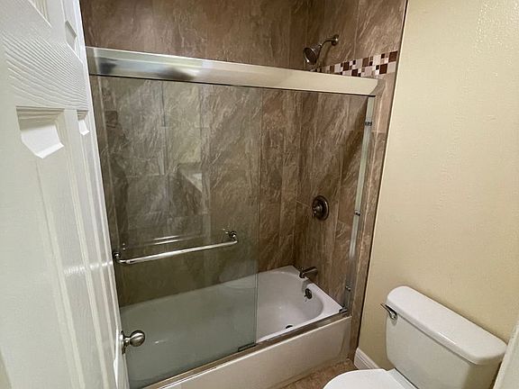 5th image of 227 Elm St APT 209