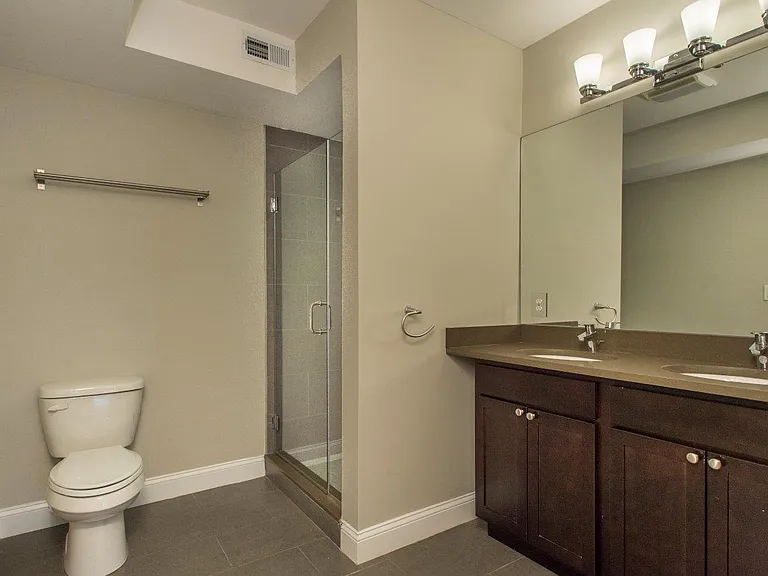 339 D St #15 — Photo 7