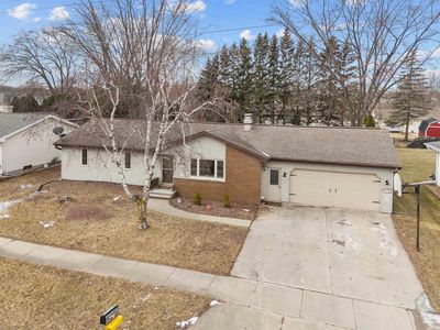 1379 TULLAR ROAD, Neenah, WI, 54956