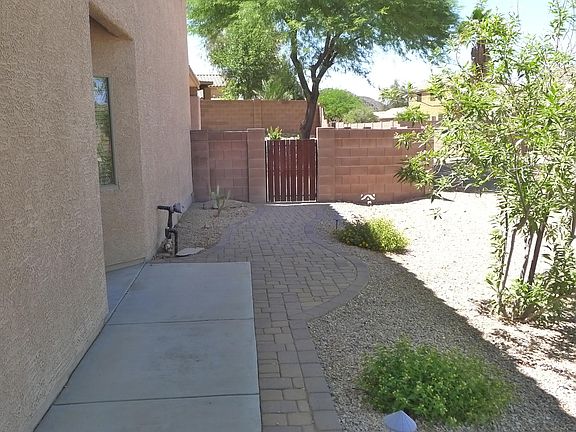 4th image of 8883 N Morning Breeze Dr