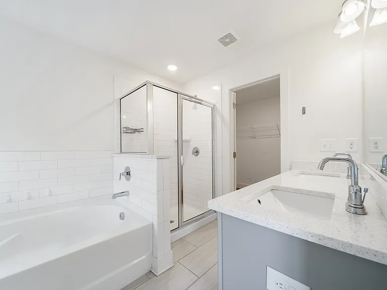 72 Garrison Dr — Photo 23
