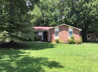 3914 Kalloramo Dr, Greensboro, NC 27407