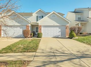 125 Waterside Crossing Dr, Saint Peters, MO 63376
