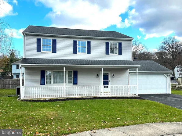 528 E Locust St, Fleetwood, PA 19522
