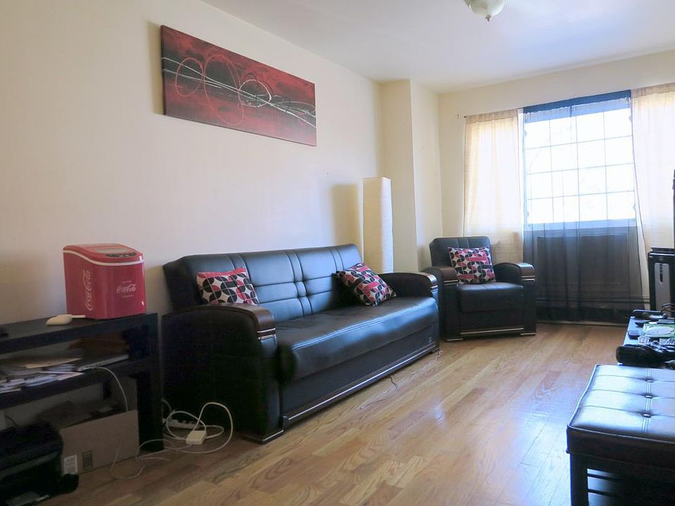 1st image of 414 Midwood St #2