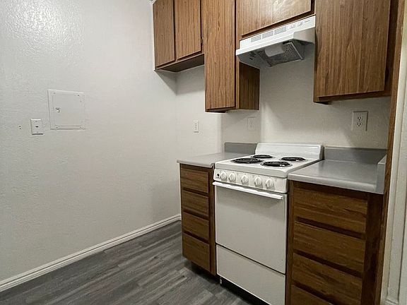 3rd image of 1101 Oleander Ave #37