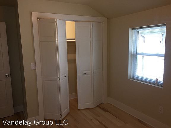 4th image of 2536 N Fratney St #A