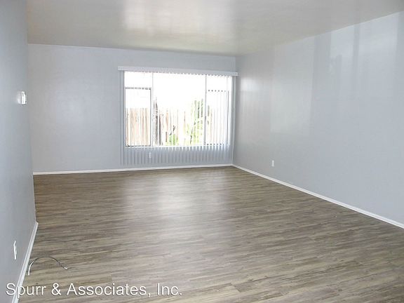 2nd image of 1227 E 1st St APT 1A
