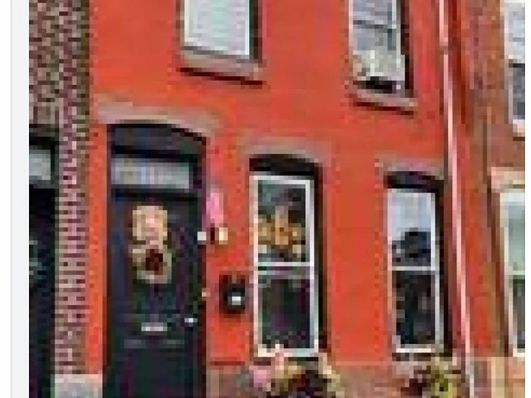 2242 Wharton St — Photo 3