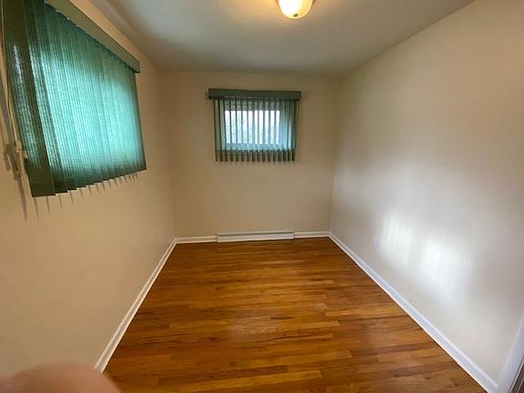 4th image of 817 Green Glen Dr