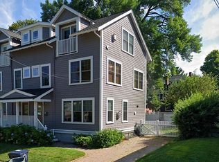 135 Raymond St #135, Cambridge, MA 02140