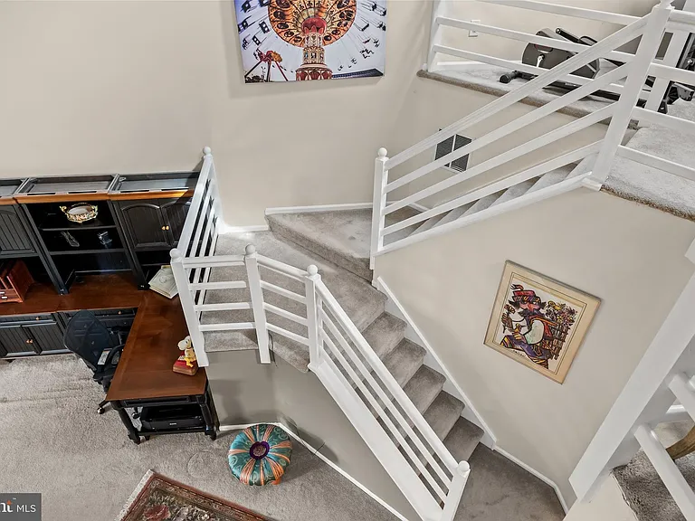 1410 Chanticleer — Photo 26