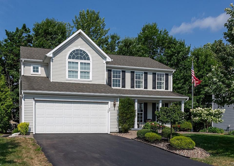 1st image of 37 Silversides Way