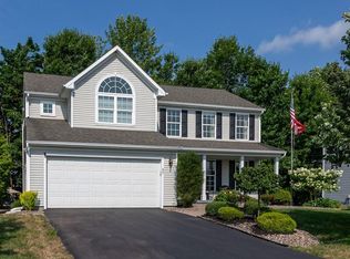 37 Silversides Way, Baldwinsville, NY 13027