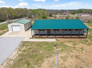 25480 Wilson Rd, Henryetta, OK 74437