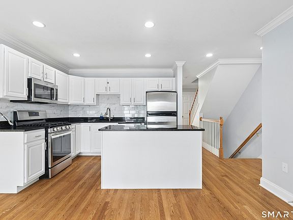 4th image of 85 Camp Avenue #17B