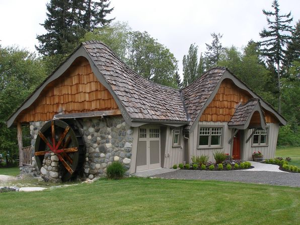 8260 NE High School Rd