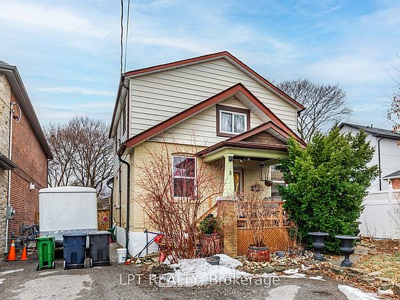 2nd image of 3 Raymore Dr